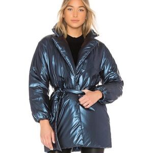 NWOT LOVERS + FRIENDS Calla Lily Belted Puffer Size Small